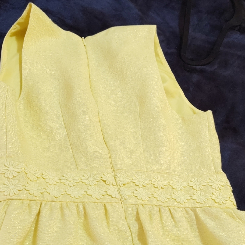 Dress - Picture 5 of 5